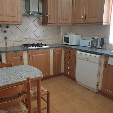 On The Strip Албуфейра