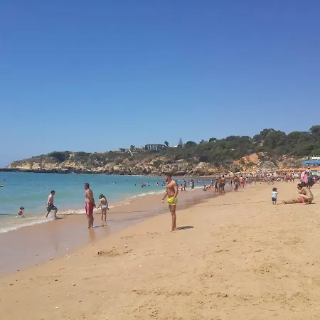 On The Strip Албуфейра